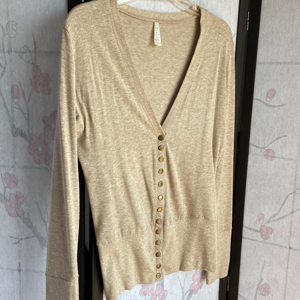 Snap button front oatmeal coloured cardigan in size L